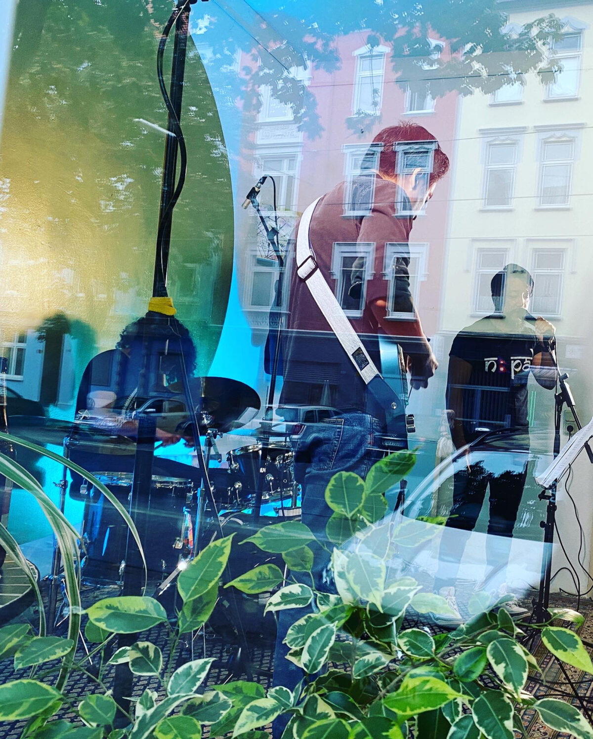 Vibes_01_Sabitha-Saul